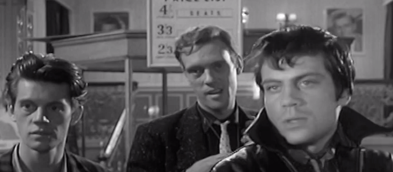 Screenshot of Oliver Reed in The Bulldog Breed
